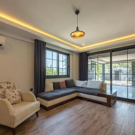 Βίλα Pirlanta Villas
