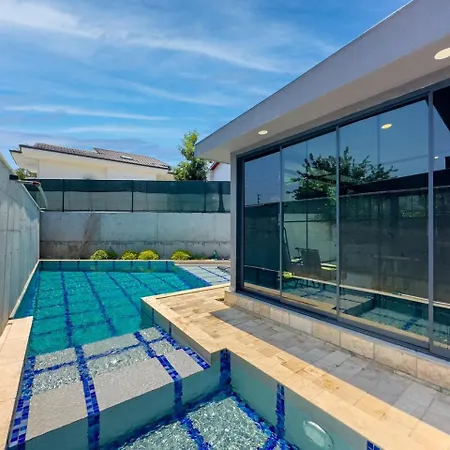 Βίλα Pirlanta Villas