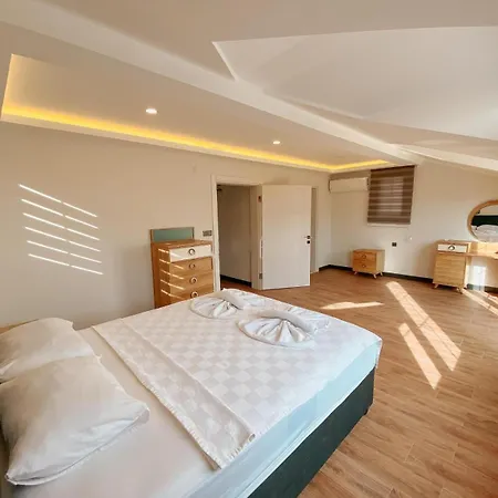 Βίλα Pirlanta Villas *